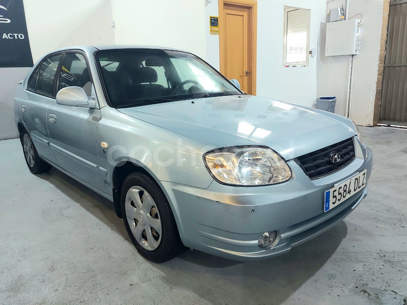 HYUNDAI Accent 1.6i GLS 16v