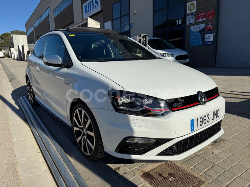 VOLKSWAGEN Polo GTI 1.8 TSI DSG