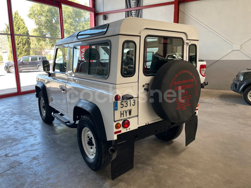 LAND-ROVER Defender 90 SW E