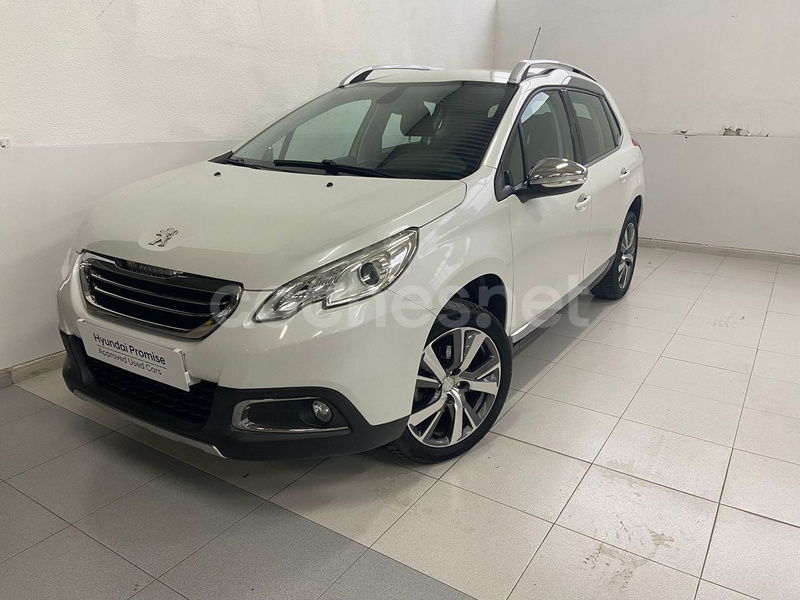 PEUGEOT 2008 Style 1.2 PureTech 110 SS