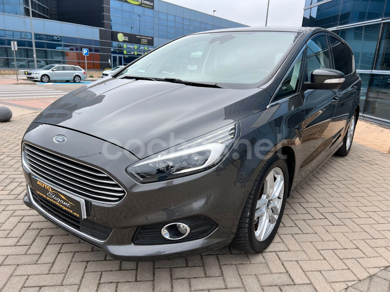 FORD S-MAX 2.0 TDCi Titanium PowerShift