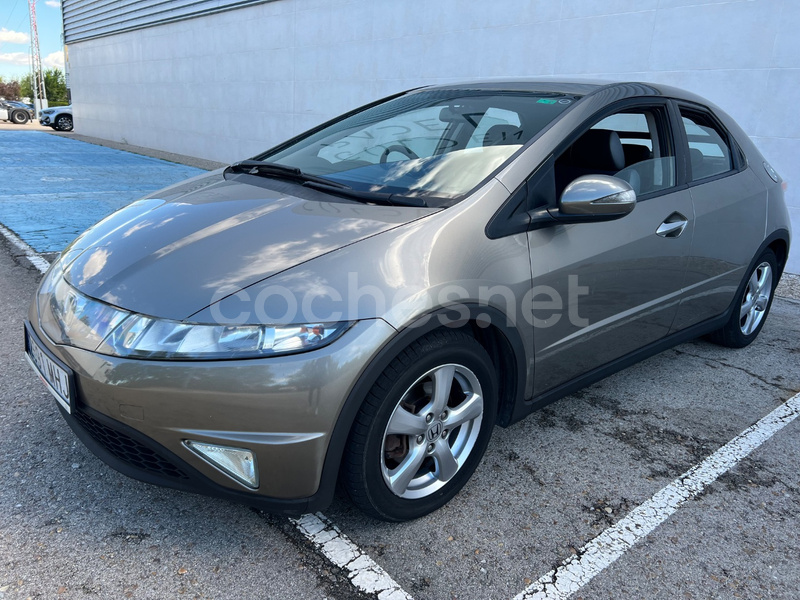 HONDA Civic 1.8 iVTEC Comfort