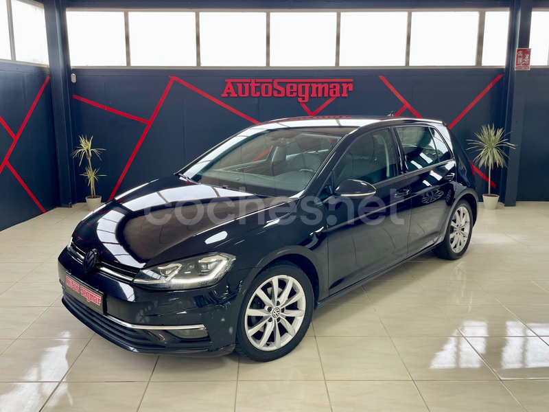 VOLKSWAGEN Golf Sport 2.0 TDI DSG