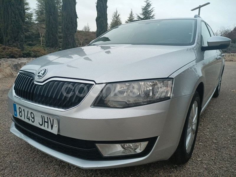 SKODA Octavia Combi 2.0 TDI CR Ambition