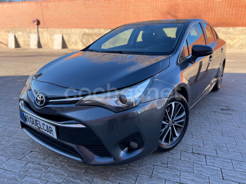 TOYOTA Avensis 2.0 150D ADVANCE