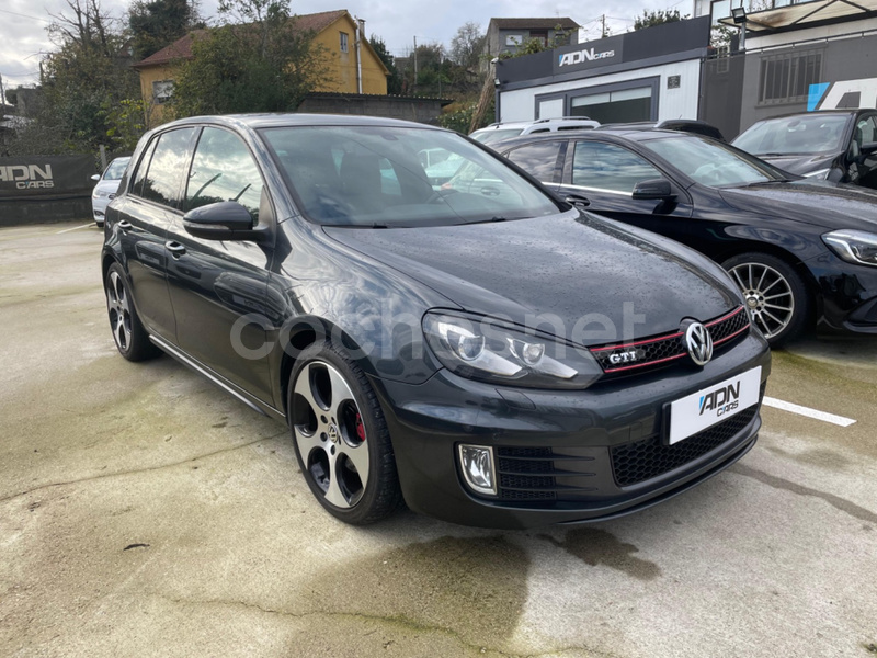 VOLKSWAGEN Golf 2.0 TSI DSG 6 vel GTI