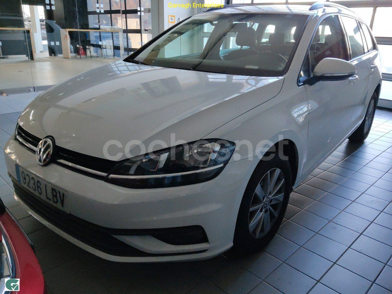 VOLKSWAGEN Golf Business 1.6 TDI Variant