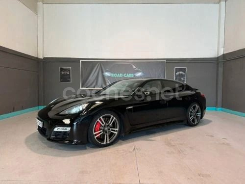 PORSCHE Panamera 4.8 GTS