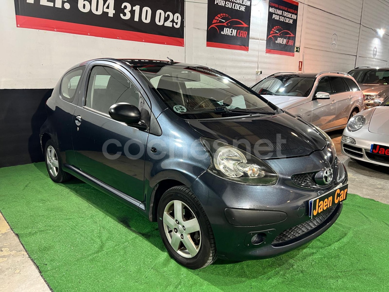 TOYOTA Aygo 1.0 VVTi Sport