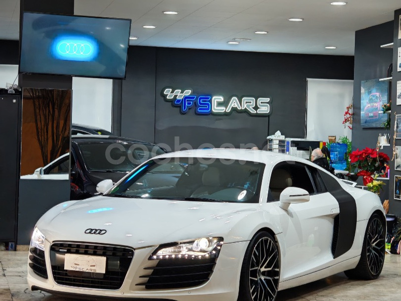 AUDI R8 4.2 FSI V8 quattro R tronic