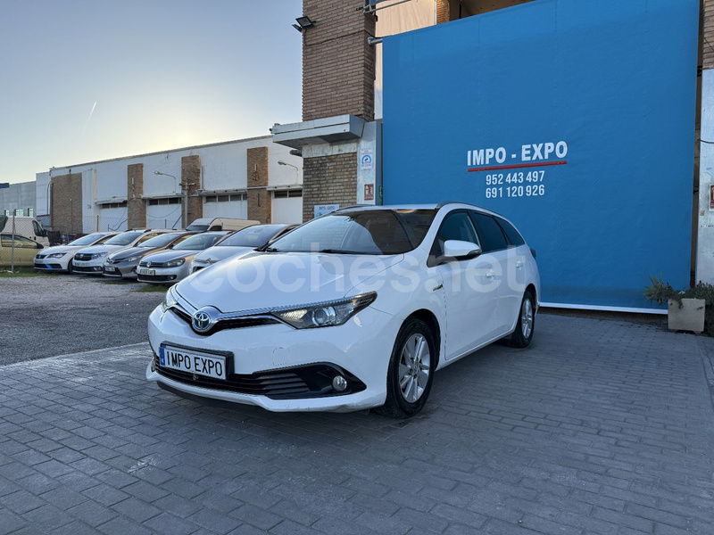 TOYOTA Auris 1.8 140H Advance Touring Sports