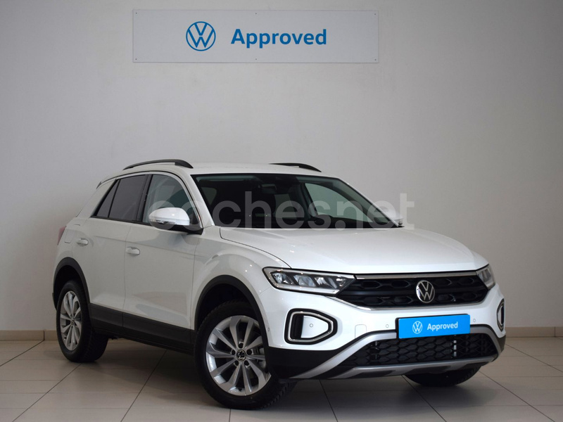 VOLKSWAGEN T-Roc Mas 1.5 TSI
