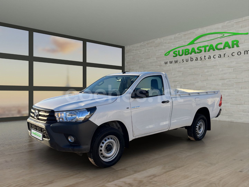 TOYOTA Hilux 2.4 D4D Cabina Sencilla GX