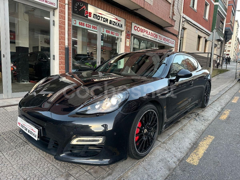 PORSCHE Panamera 4.8 GTS