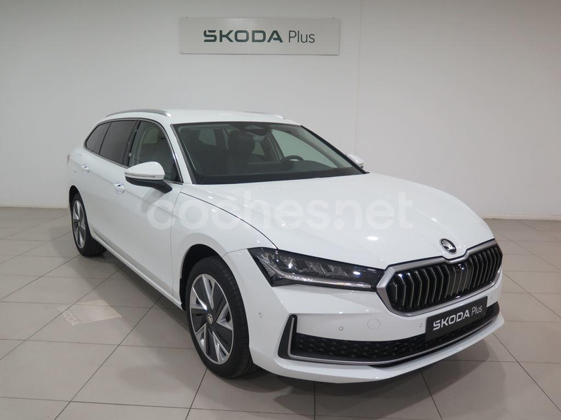 SKODA Superb Combi 1.5 TSI mHEV DSG Selection