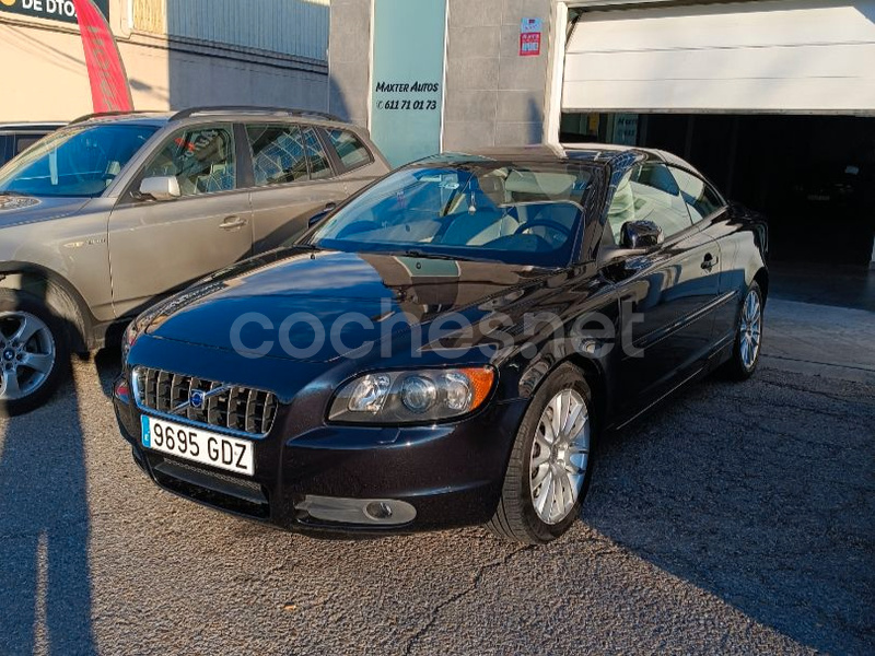 VOLVO C70 2.4i Summum