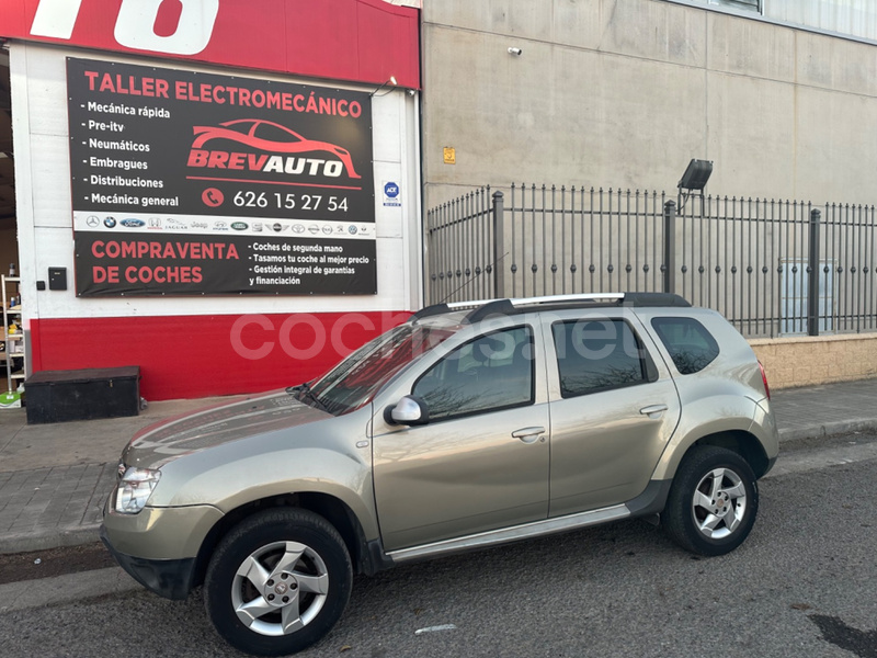 DACIA Duster Laureate 2012 dCi 110