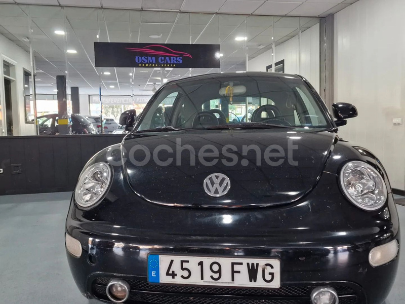 VOLKSWAGEN New Beetle 2.0