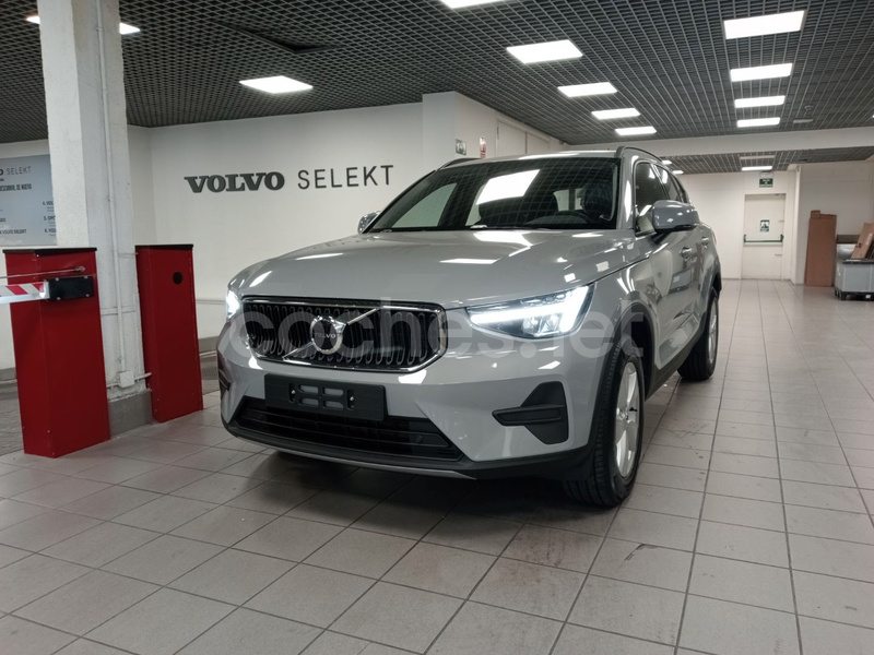 VOLVO XC40 2.0 B3 G Essential Auto