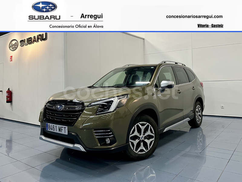 SUBARU Forester 2.0i Hybrid CVT Executive