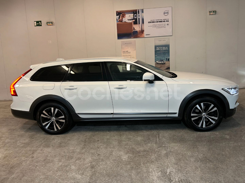 VOLVO V90 Cross Country 2.0 D4 AWD Auto