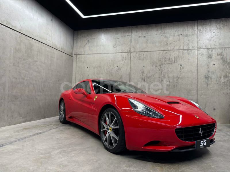 FERRARI California 4.3 V8 4 plazas