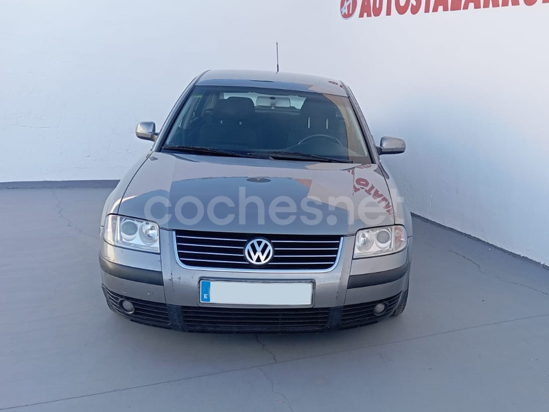 VOLKSWAGEN Passat Variant 1.9 TDi 4Motion Trendline