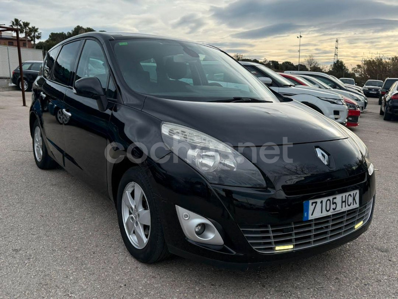 RENAULT Grand Scénic Dynamique dCi 130 7 plazas