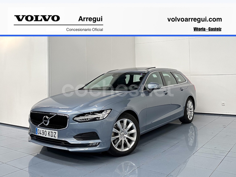 VOLVO V90 2.0 D5 AWD Momentum Auto