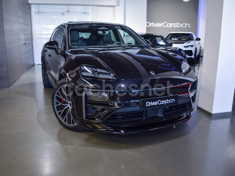 PORSCHE Macan Turbo