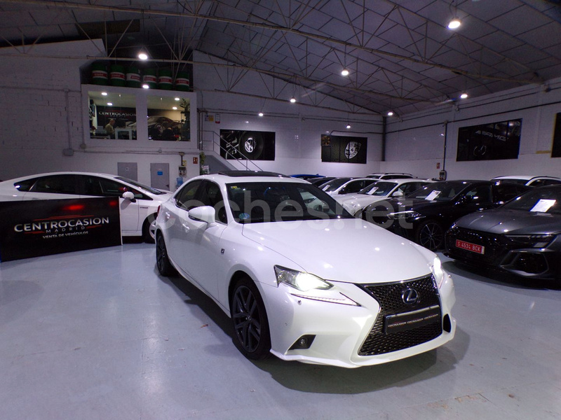 LEXUS IS 300h F Sport