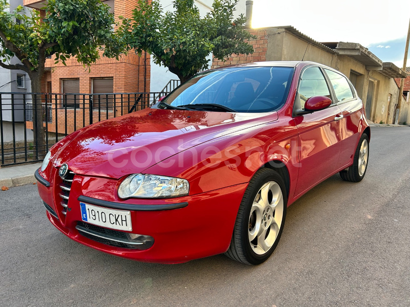 ALFA ROMEO 147 1.6 TS Progression