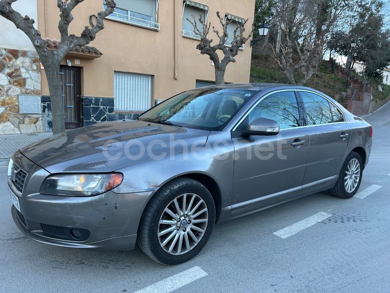 VOLVO S80 2.4D Kinetic