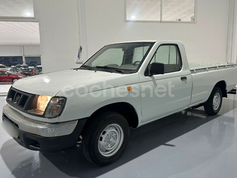 NISSAN Pick-up 2.5D SIMPLE CAB