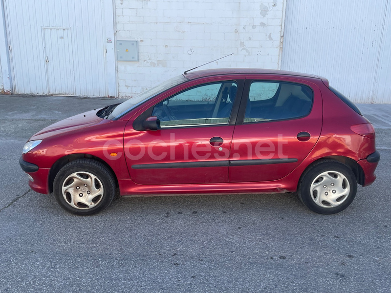 PEUGEOT 206 XTD 1.9