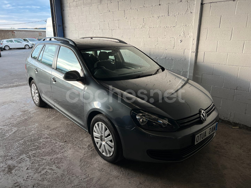 VOLKSWAGEN Golf Variant 1.6 TDI DPF Advance