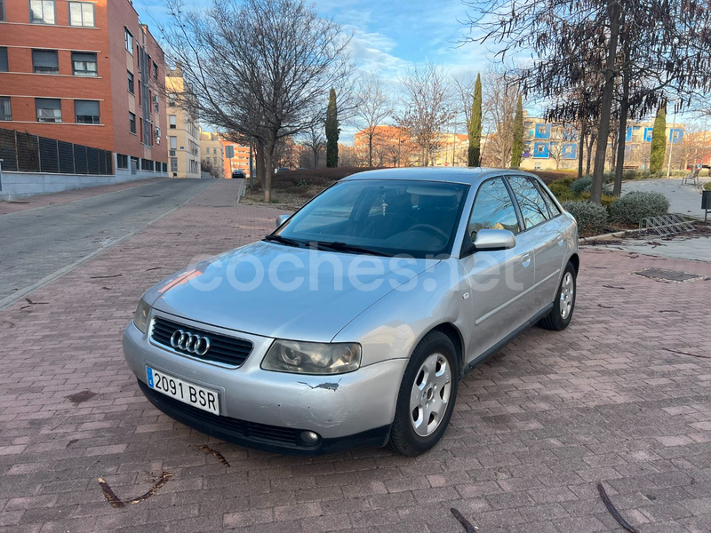 AUDI A3 1.9 TDi Ambiente 130 CV