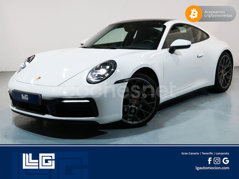 PORSCHE 911 Carrera 4
