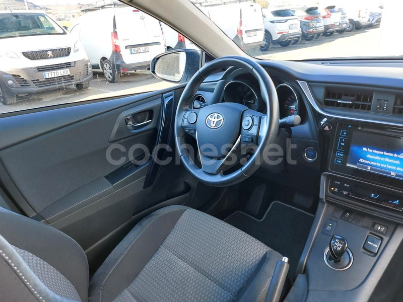 TOYOTA Auris 1.8 140H Hybrid Feel