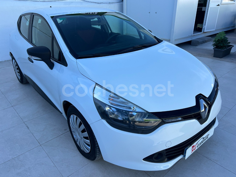RENAULT Clio Expression 1.2 16v 75