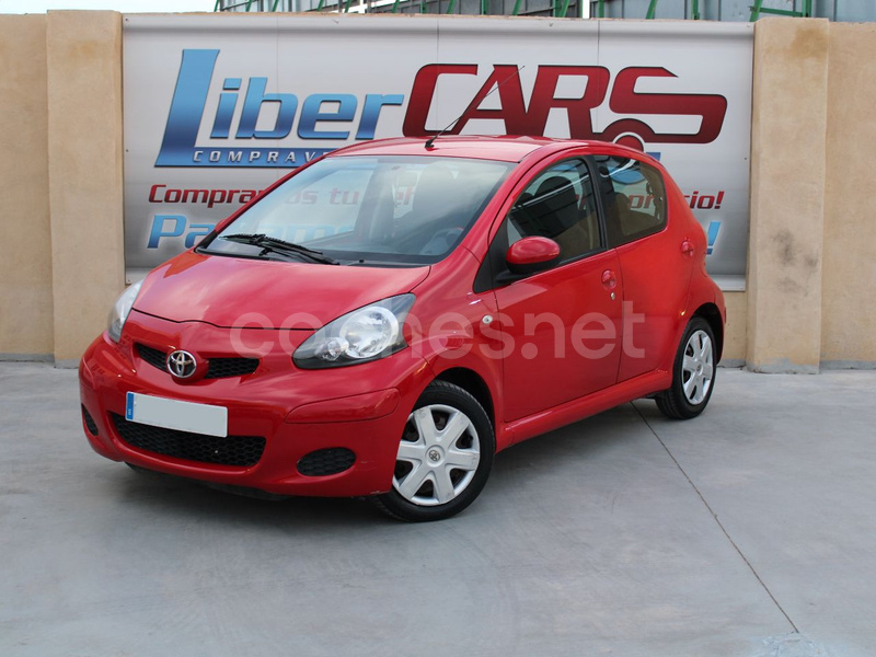 TOYOTA Aygo 1.0 VVTi Aygo