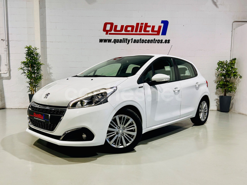 PEUGEOT 208 STYLE 1.2L PureTech 82