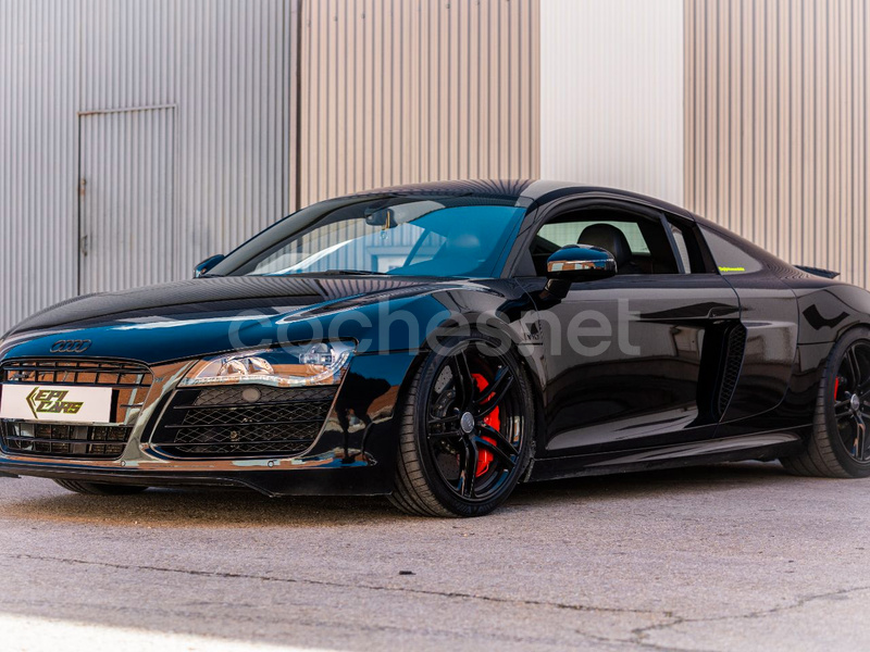 AUDI R8 5.2 FSI V10 quattro