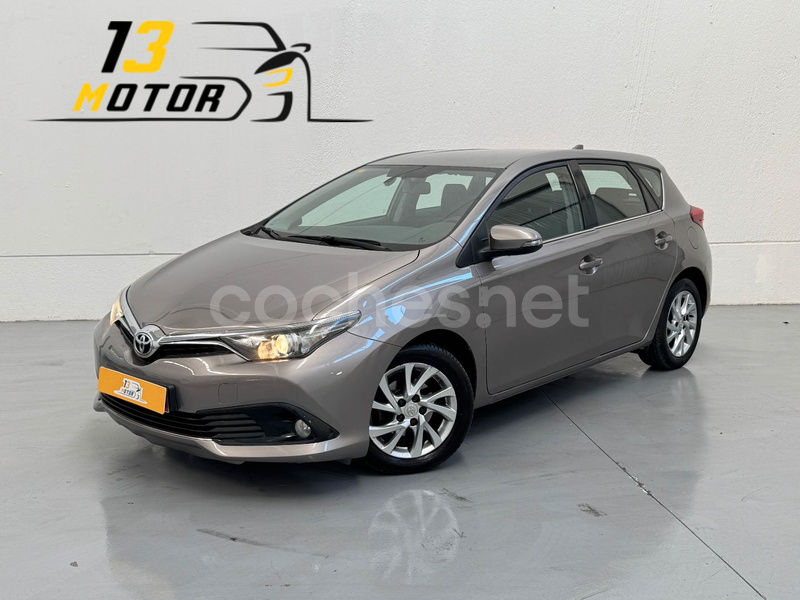 TOYOTA Auris 1.2 120T Active