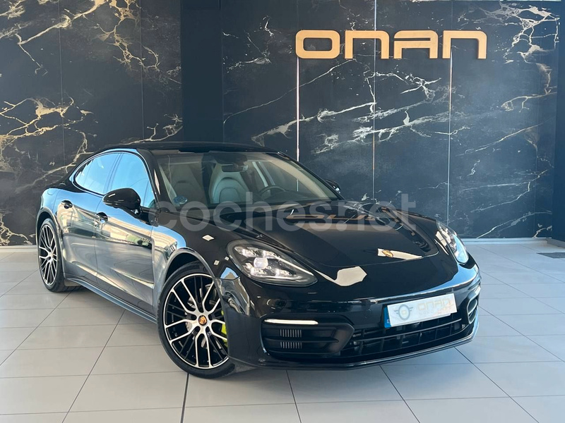 PORSCHE Panamera 4 EHybrid