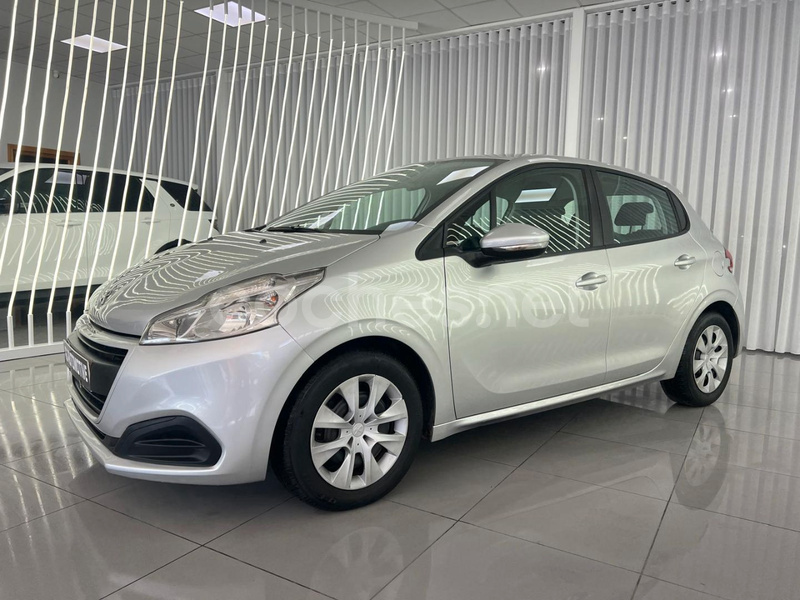 PEUGEOT 208 ACCESS 1.4 HDi 68