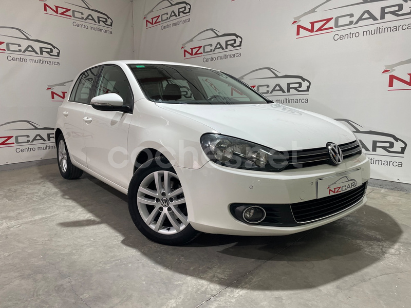 VOLKSWAGEN Golf VI1.6 TDI DPF Sport