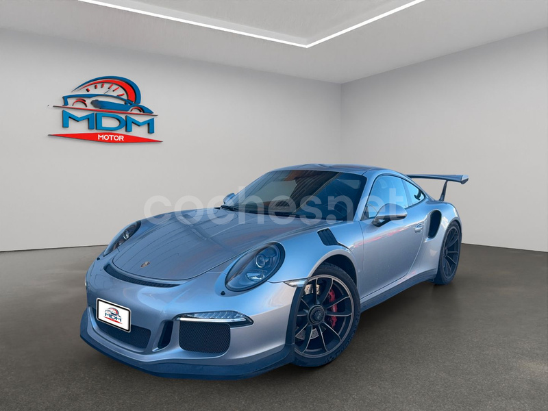 PORSCHE 911 GT3 RS