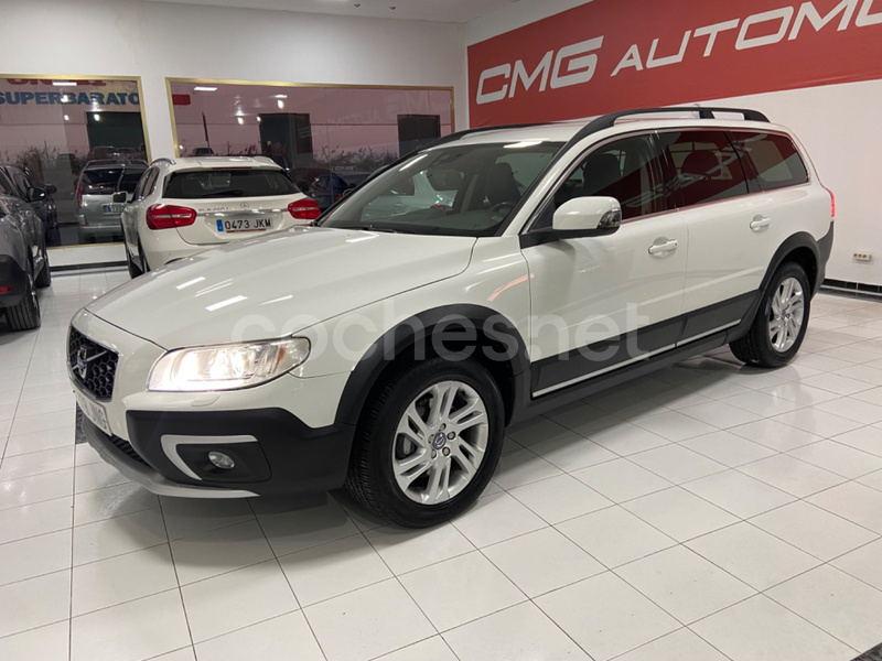 VOLVO XC70 2.0 D4 Momentum Auto