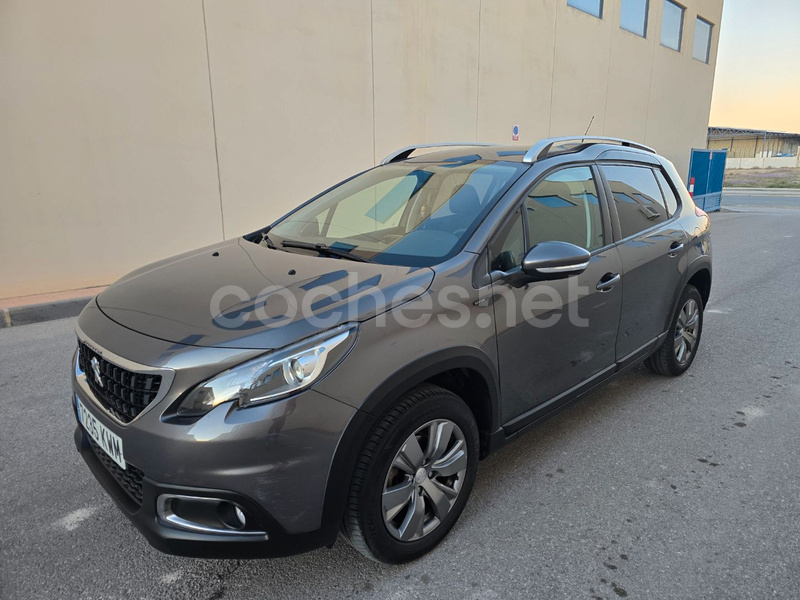 PEUGEOT 2008 Signature BlueHDi